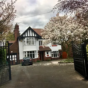 Westmorland - 4 House - Walking Distance To Qmc And - Free Parking Nottingham