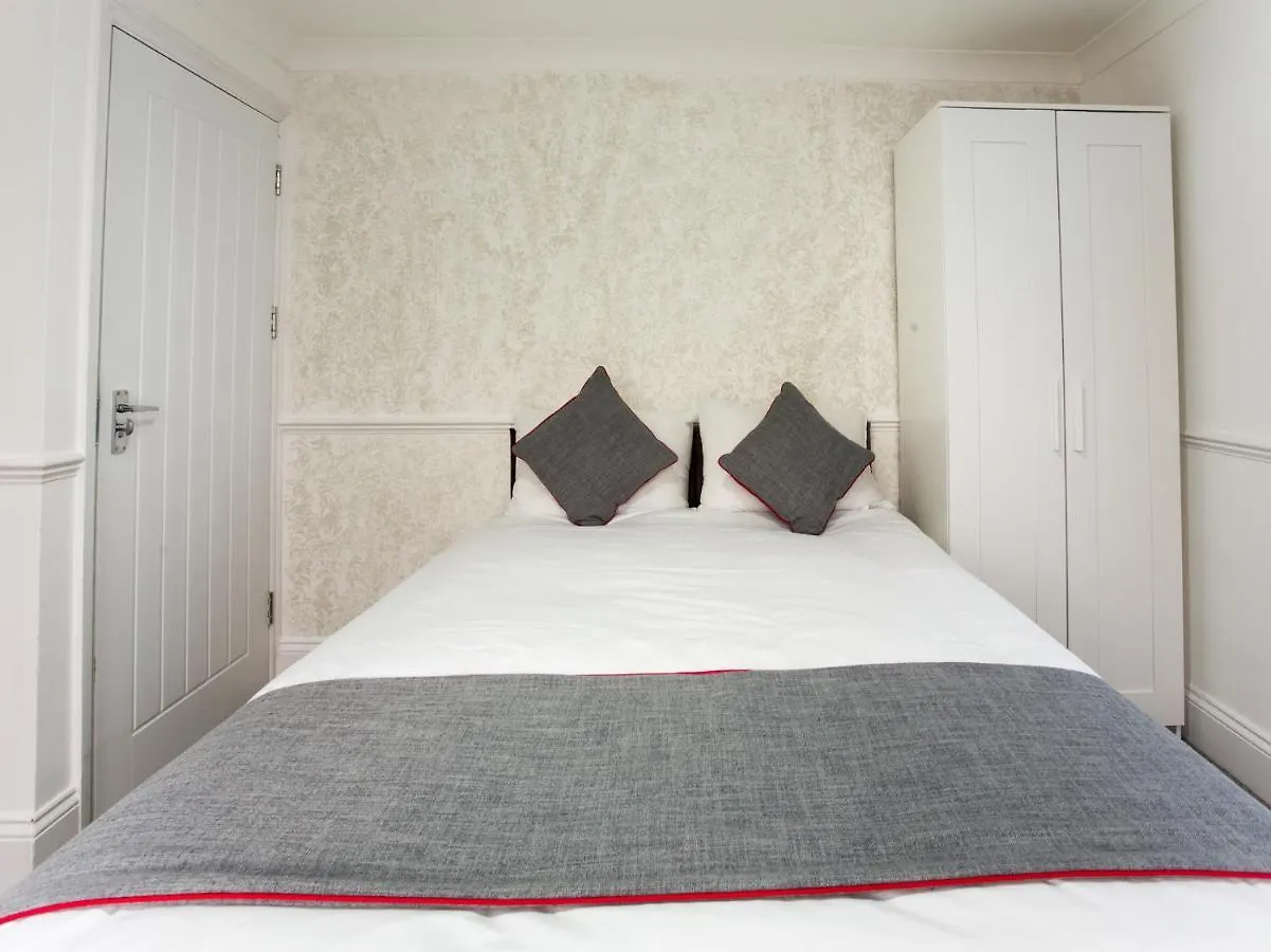 Oyo Brunel Hotel Uxbridge 2*,